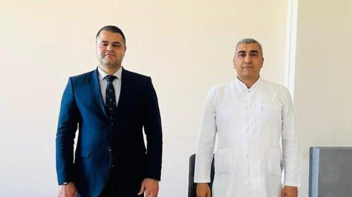 Nazir onu baş həkim təyin etdi 