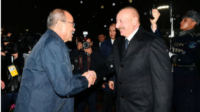 İlham Əliyev Özbəkistanda səfərdədir - FOTO