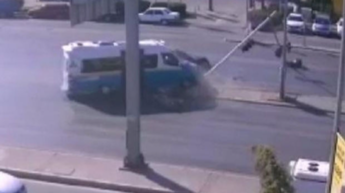 16 nəfərin xəsarət aldığı qəzanın görüntüləri yayılıb - VİDEO 