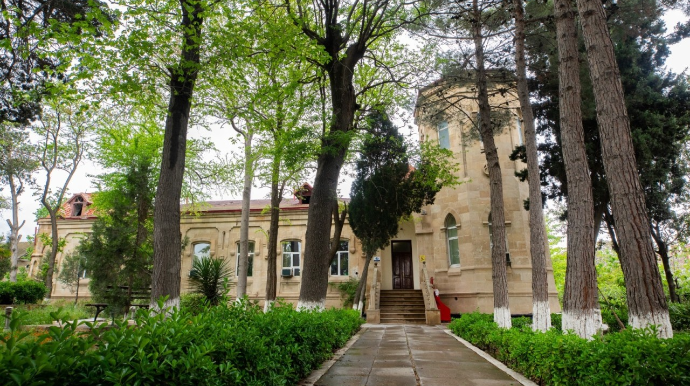 ADY-nin tarixi binası mədəniyyət abidəsi statusu aldı - FOTOLAR 