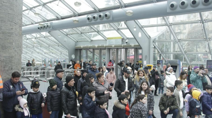 Bakı metrosunda Novruz şənliyi keçirilib - FOTO