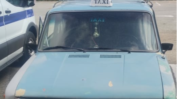 Narkoman taksi sürücüsü saxlanıldı  - FOTO