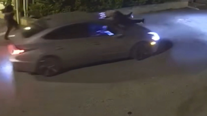 В Баку владелец кафе намеренно сбил на автомобиле мужчину - ВИДЕО