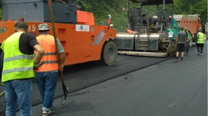 Tbilisidən Azərbaycan sərhədinə gedən beynəlxalq avtomobil yolu təmir olunur 