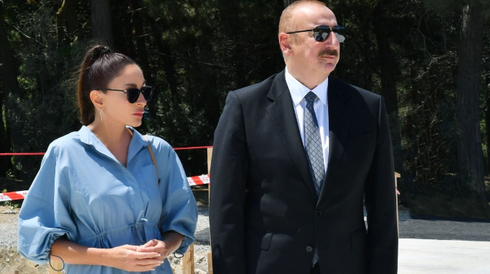 Prezident və xanımı Ağdam sakinləri ilə görüşdü 