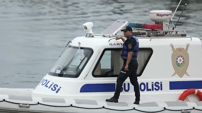 Su polisi vətəndaşın şikayətini araşdırır - FOTO