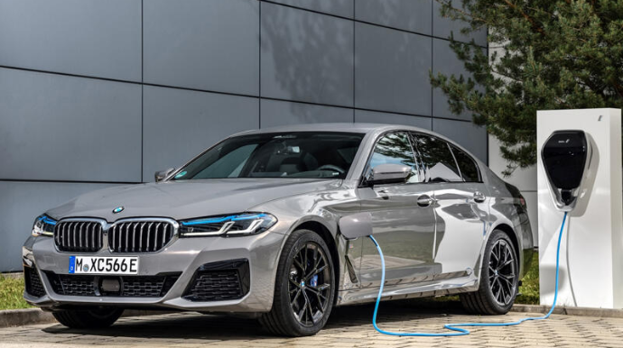 Azərbaycana avtomobil idaxlı 30 faizə qədər azalacaq - Ekspert