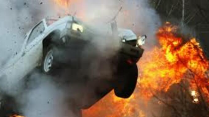 Polis şöbəsi yaxınlığında maşın partlayıb, iki nəfər ölüb 