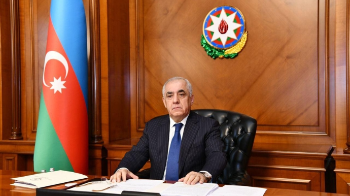 Baş nazir QƏRAR İMZALADI 