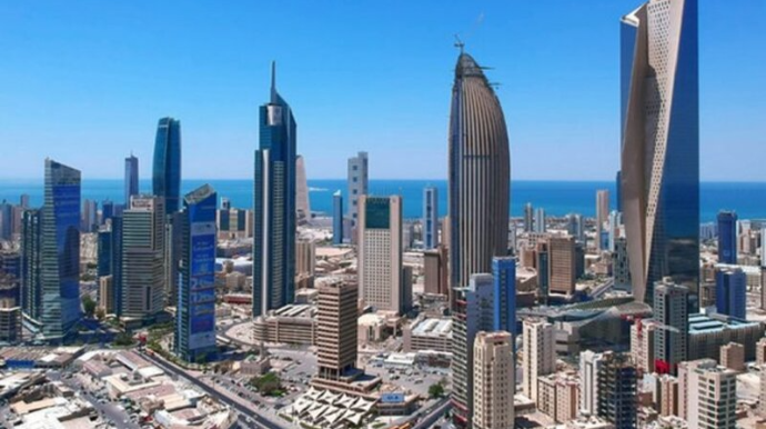 Küveytdə pilotsuz təyyarə yaşayış binasına düşdü - İki nəfər yaralandı 