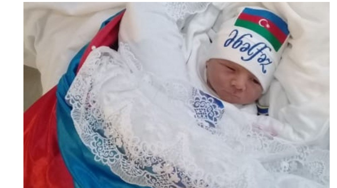 Daxili Qoşunların şəhid baş çavuşunun ilk övladı dünyaya gəlib  - FOTO