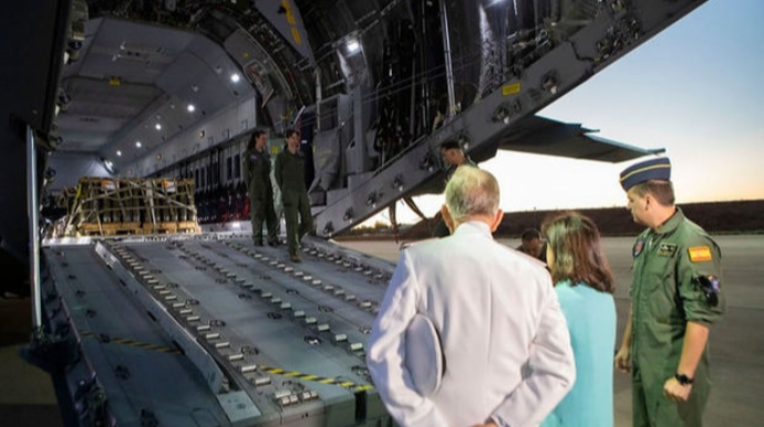 İspaniya Ukraynaya sursatla dolu beş təyyarə göndərdi - FOTO