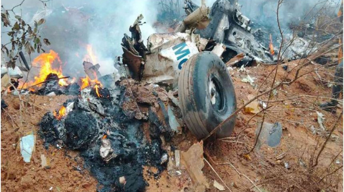 Sərnişin təyyarəsi qəzaya uğrayıb, 11 nəfər ölüb 