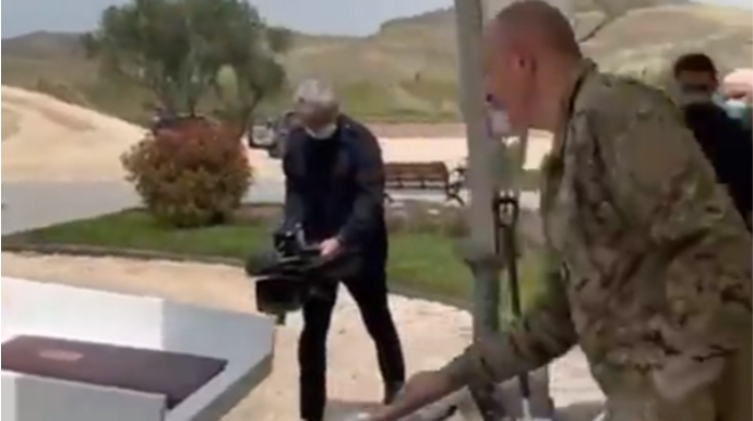 Prezident zəngilanlılarla birgə “Ağıllı kənd”in təməlini qoydu - VİDEO