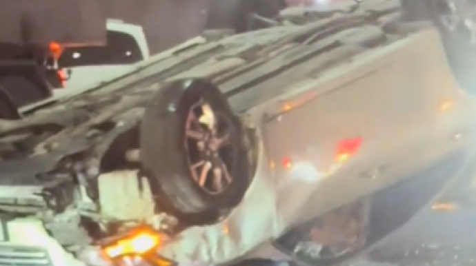 Bakıda maşın tuneldə aşdı - VİDEO 