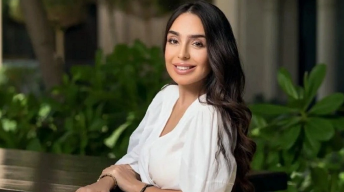 Leyla Əliyeva "Nine Senses Art Center"dəki sərgiyə baxış keçirdi