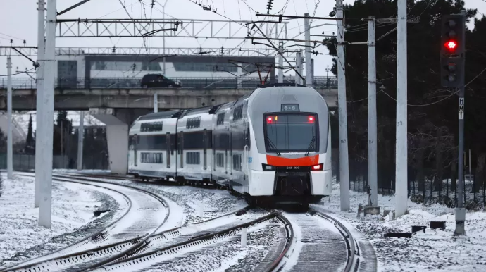Снег не стал препятствием для пассажиров железных дорог Азербайджана - ФОТО