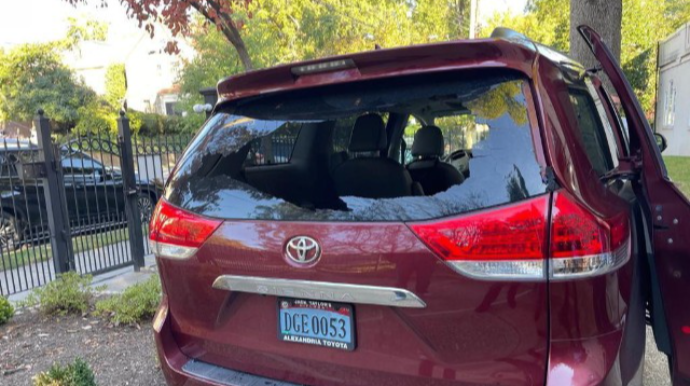 Vaşinqtonda səfirliyimizin atəşə tutulan avtomobili - FOTO   - VİDEO