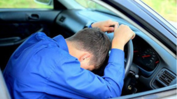 Bakıda sürücü sükan arxasında ölüb 