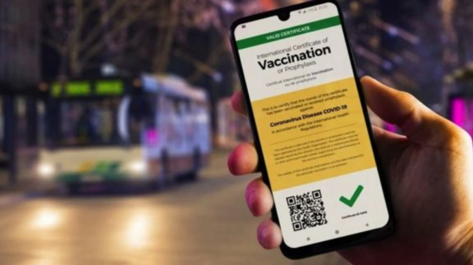 Bu ölkədə COVID-19 pasportları mayın 1-dən ləğv ediləcək
