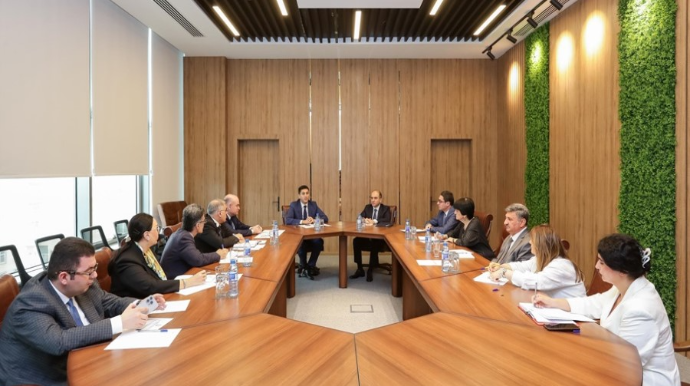 Prezident Administrasiyasının sektor müdiri İctimai Şuranın üzvləri ilə görüşüb - FOTOLAR