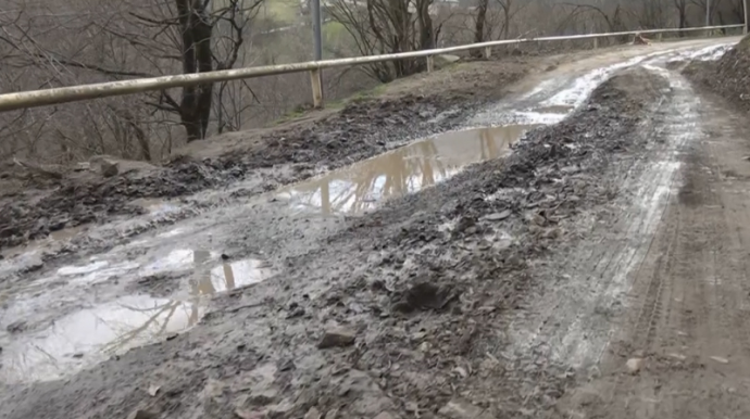Altı kəndi birləşdirən yol bərbad vəziyyətdədir; 9 kilometrlik yol illərdir ... - VİDEO