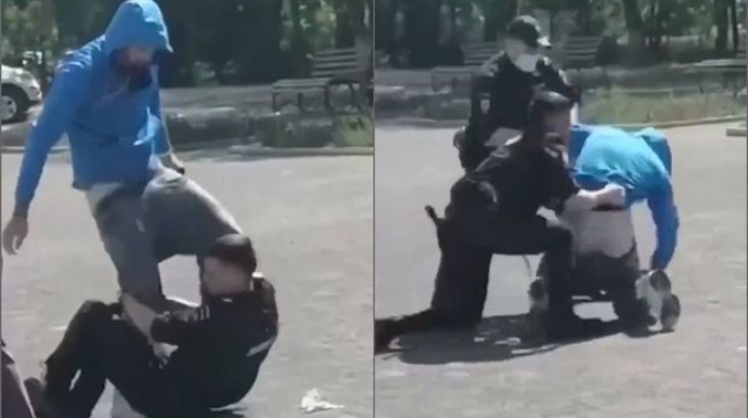 Polis maskasız gəncin dizlərindən yapışdı  - VİDEO