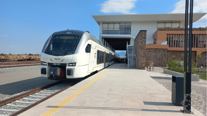 Diplomatik korpusun nümayəndələri Ağdam dəmir yolu vağzalından Bakıya yola düşüblər - FOTO - VİDEO 