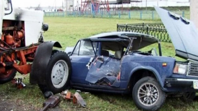 Kürdəmirdə "07" traktora çırpılıb, ölənlər və xəsarət alanlar var - ADLAR - FOTOLAR - VİDEO 