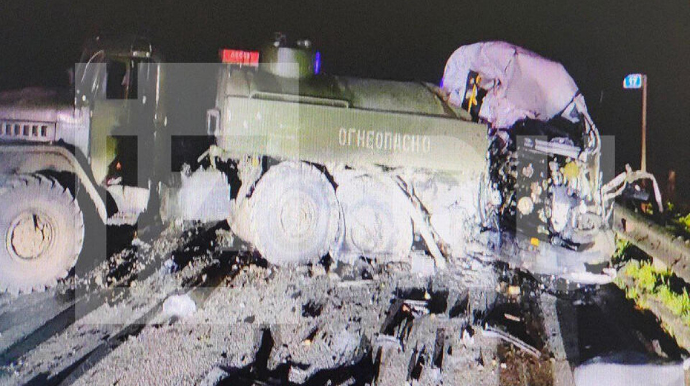 Rusiyada “Qazel”lə benzindaşıyan avtomobil toqquşub, 7 nəfər ölüb 