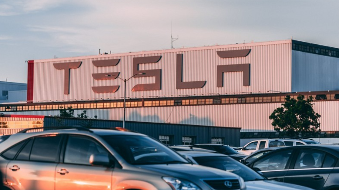 "Tesla" qiymətləri artırdı - YENİ QİYMƏTLƏR 