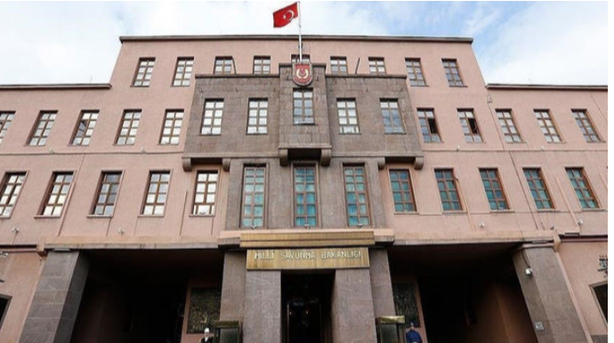 Türkiyə ərazisi atəşə tutuldu: Yaralananlar var 