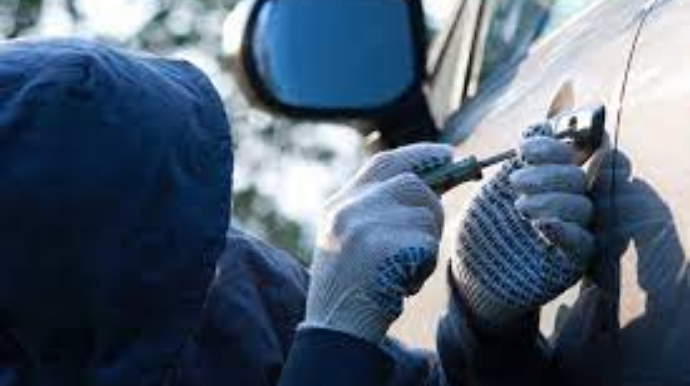 Bakıda avtomobildən oğurluq edən şəxs tutuldu