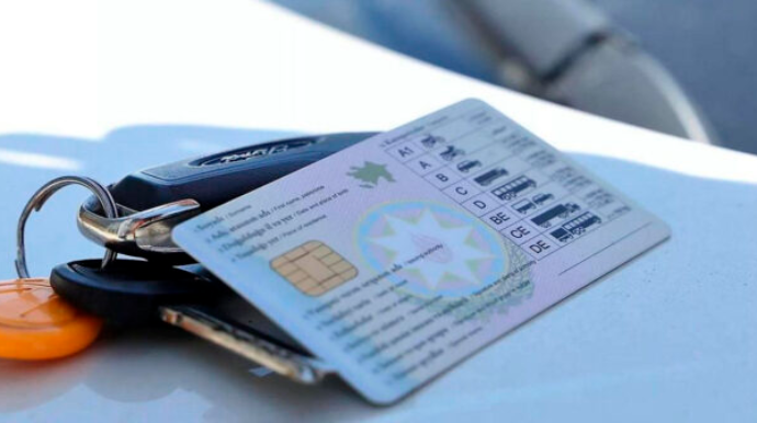 Azərbaycanda sürücülük hüququ almaq üçün boy məhdudiyyəti var? - AÇIQLAMA 