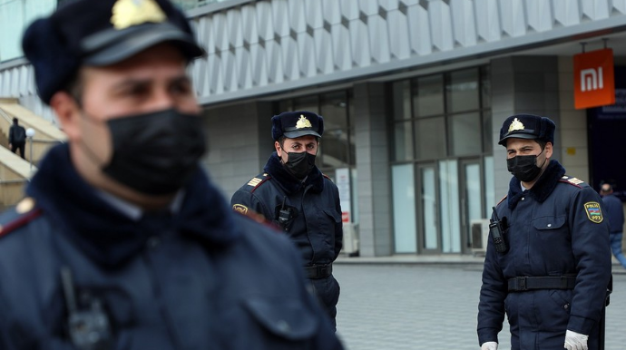 Xüsusi karantin rejimində fəaliyyətinə icazə verilən sahələr