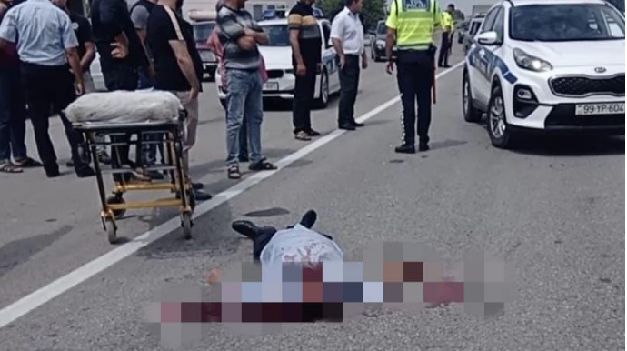 Goranboyda piyadanı maşın  vurub öldürdü, sürücü hadisə yerindən qaçdı  - FOTO