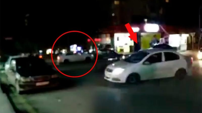 Gecə Bakının mərkəzində “avtoş”luq edən 3 sürücü saxlanıldı, biri qazi çıxdı 