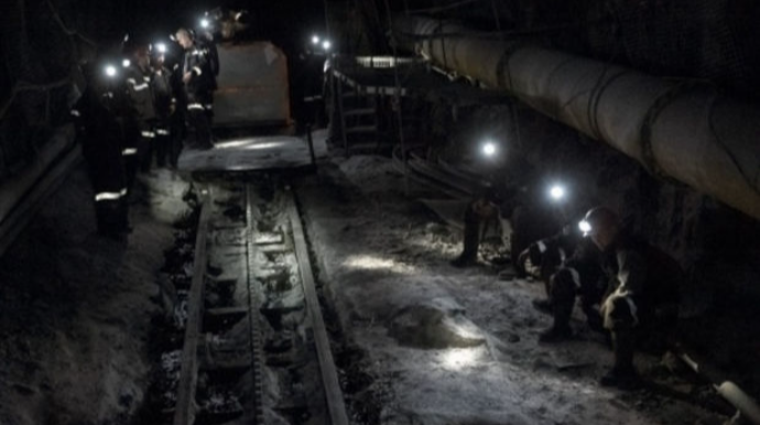 Kuzbasda kömür mədənində qaya uçub