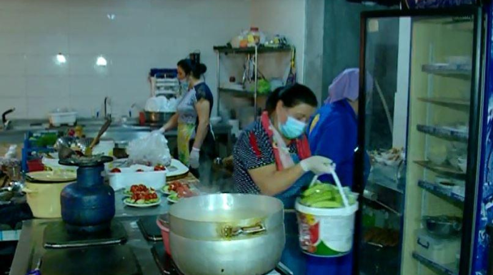 Şəmkirdə iaşə müəssisələrində çalışanlar cərimələndi - FOTO 