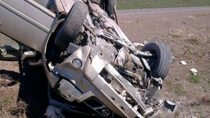 В Геранбойском районе опрокинулся автомобиль, есть пострадавший