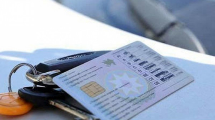 Sürücülük vəsiqəsi ilə bağlı YENİ XƏBƏR - yanvarın 1-dən... 