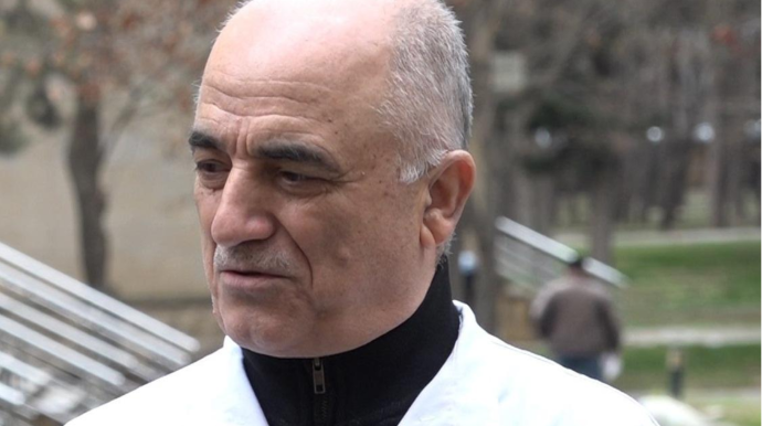 Baş infeksionist: Satışda olan kosmetik vasitələr virus daşıyıcısı ola bilər 