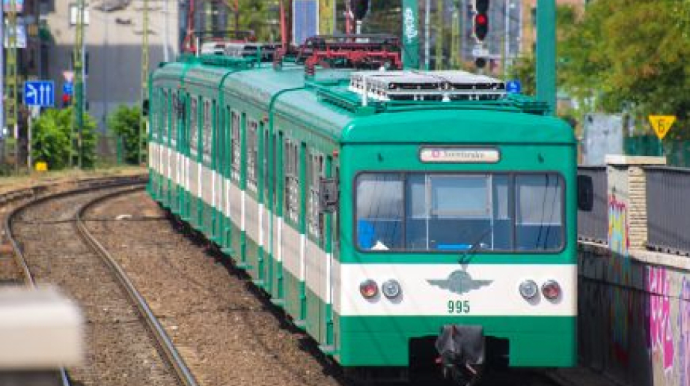 Macarıstan vağzalları rekonstruksiya edir