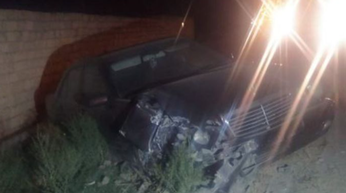 Goranboyda "07" “Mercedes”lə toqquşub - FOTO 