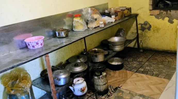 Antisanitar vəziyyətdə olan kafe bağlandı - FOTO 