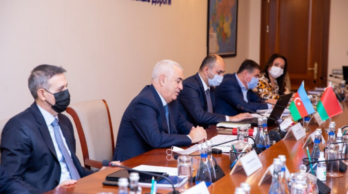 Azərbaycan və Belarus dəmiryol sahəsində əməkdaşlıq perspektivlərini müzakirə edib