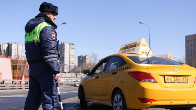 Rusiyada taksi qadağası: Bizə və özlərinə təsiri nə olacaq? 