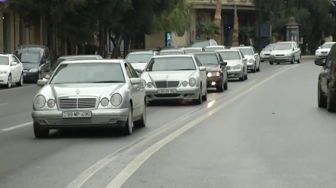 Köhnə avtomobil sürənlərə pis xəbər: Yeni qadağalar gəlir 