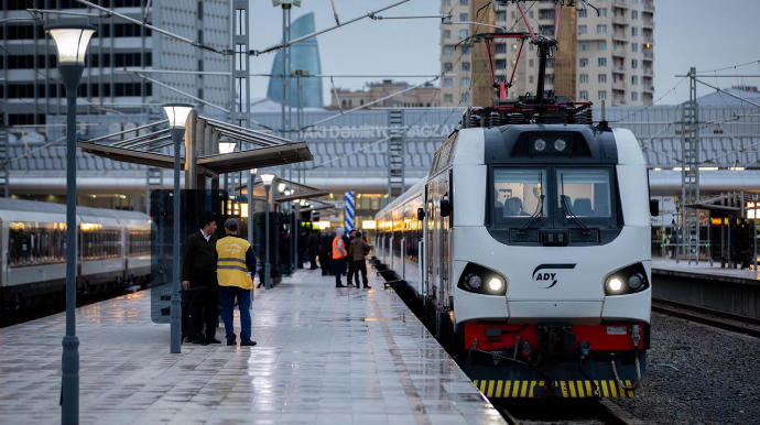 Qatarlar Bakıdan Kürdəmirə 1 saat tez çatacaq 