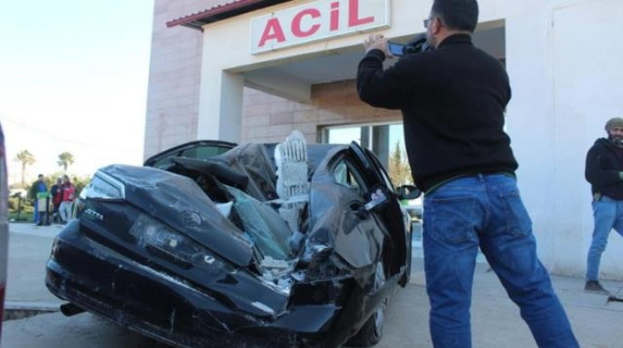 Zəlzələdə yaralanan övladının bu maşınla xəstəxanaya apardı - VİDEO 